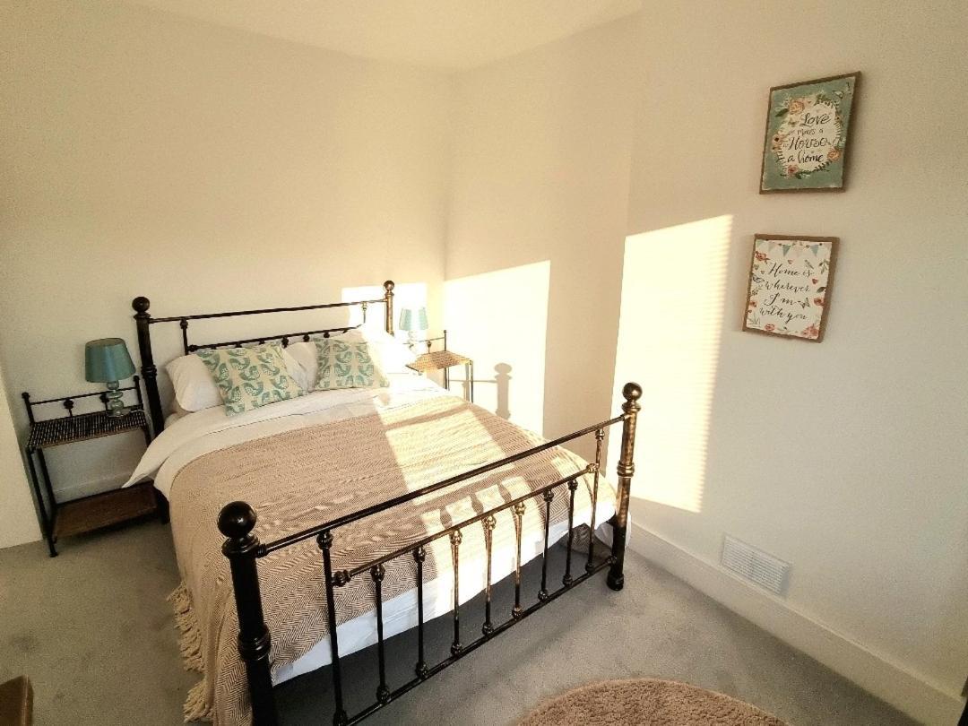 Hill View Villa Abertillery Eksteriør billede